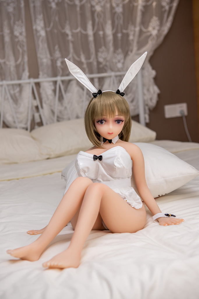 anime-character-sex-doll-naked-lying-down-on-sheets