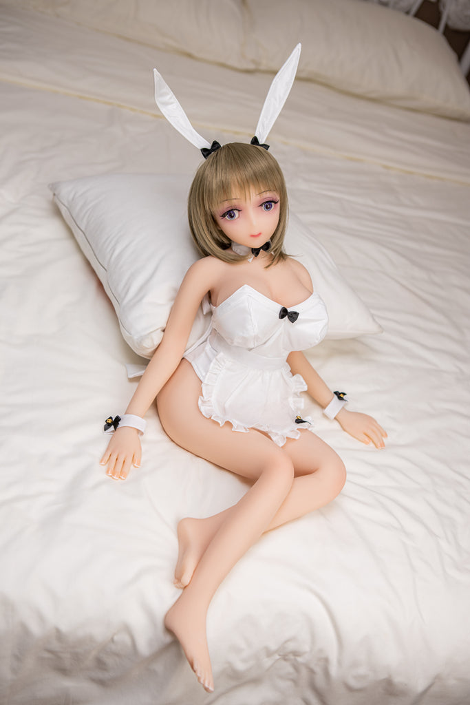 anime-character-sex-doll-waifu-style-on-bed