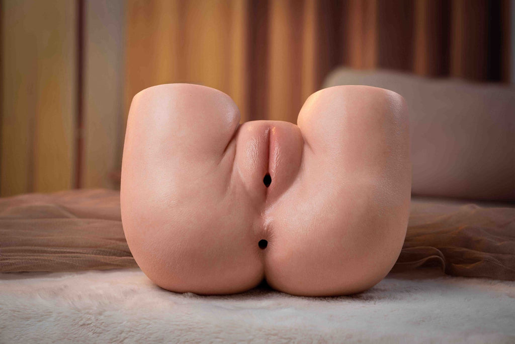 picket-pussy-front-view